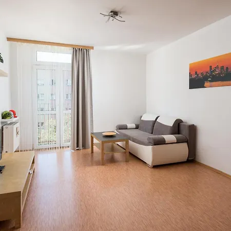 Ochota Geodetow Standard Apartment *